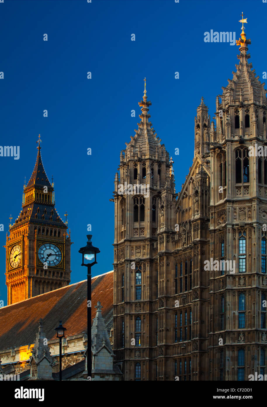 Big Ben, eines der berühmtesten Wahrzeichen Londons und den Houses of Parliament (Palace of Westminster). Stockfoto