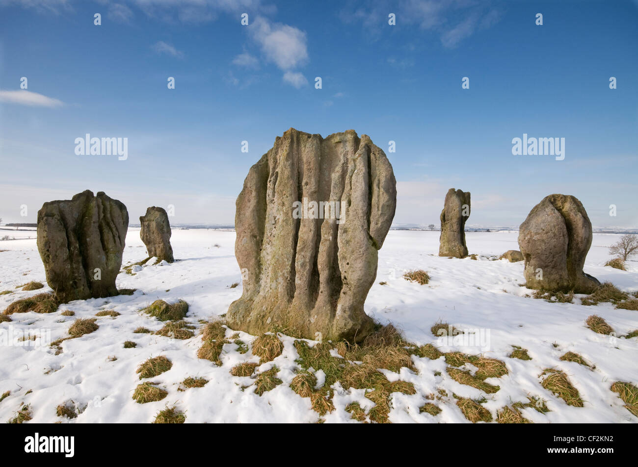 Duddo, die vier Steinen (obwohl eigentlich gibt es fünf) Kreis einen prähistorischen Stein auf einem schneebedeckten Hügel in Northumberland. Die Stockfoto