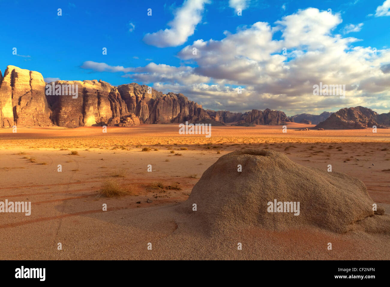 Wadi Rum Wüstenlandschaft in Jordanien Stockfoto