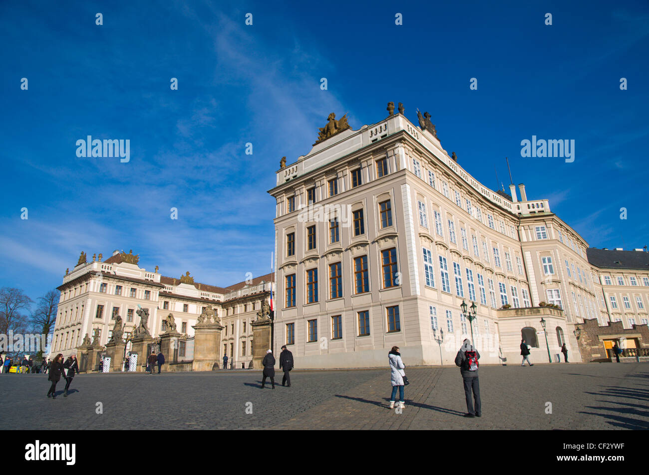 Gebiet äußere Hradcanske Namesti Burgplatz Hradschin das Budaer Burgviertel Prag Tschechische Republik Europa Stockfoto