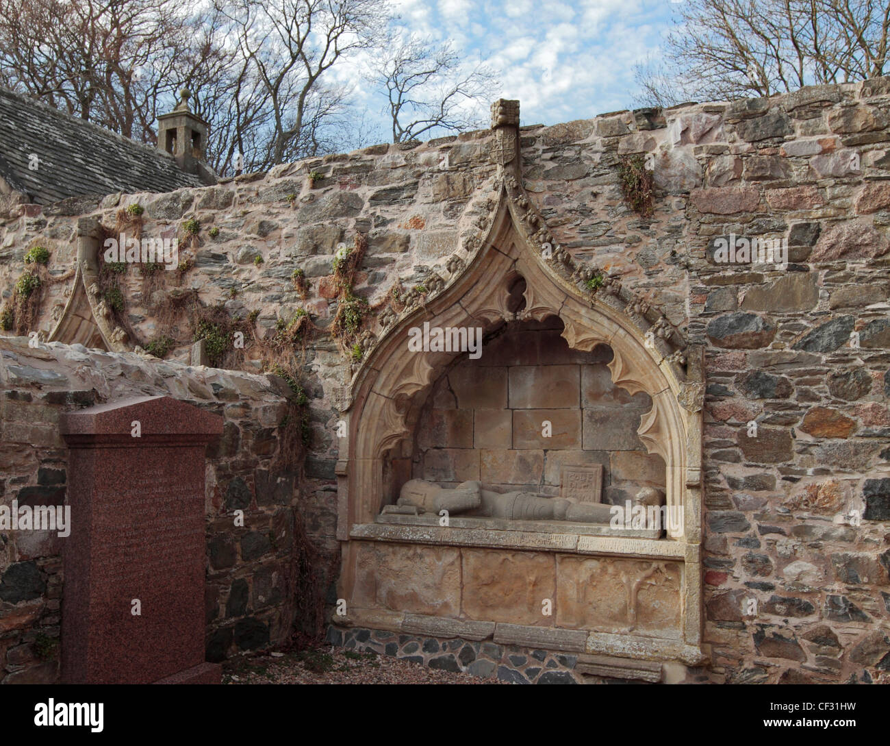 FINDLATER und Boyne Grab aus dem Jahre 1510 in Fordyce Kirkyard aus. Stockfoto
