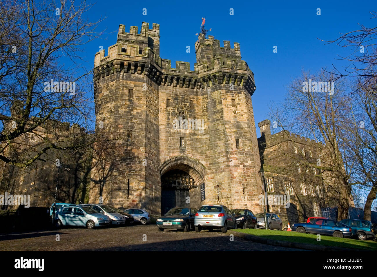 Lancaster Castle, auch bekannt als John O' Gaunt Burg eine wichtige Rolle in der Region als eine defensive Struktur spielte und Stockfoto