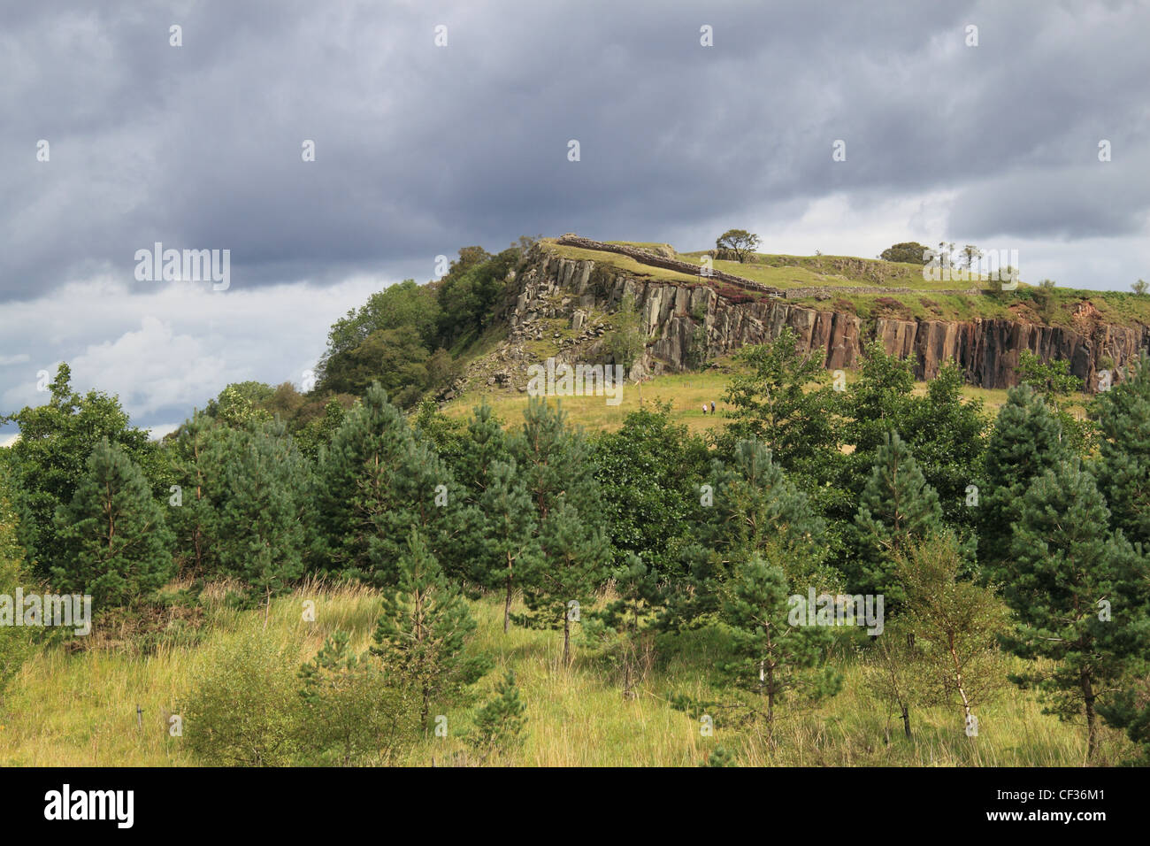 Der Hadrianswall auf Walltown Felsen, Blick nach Osten, Northumberland, England, Großbritannien, Deutschland, UK, Europa Stockfoto