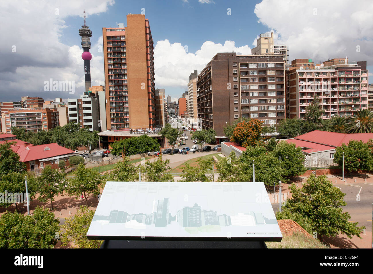 Hillbrow ist der innerstädtischen Wohngebiet von Johannesburg, Provinz Gauteng, Südafrika. Stockfoto