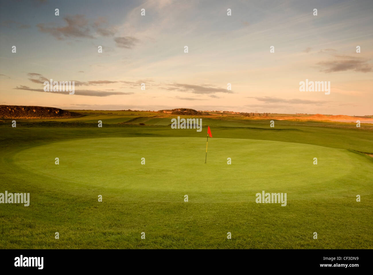 Blick auf einen Golfplatz in Berwick-Upon-Tweed. Der Kurs ist der am nördlichsten gelegene Golf Club in England. Stockfoto