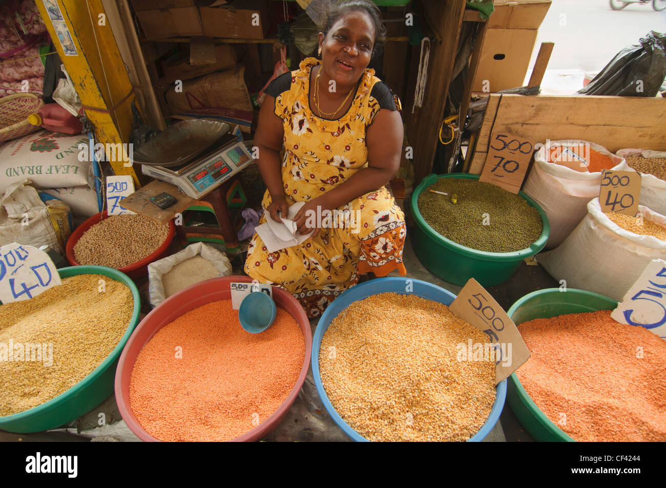 Impulse für den Verkauf auf dem Markt Pettah Basar in Colombo, Sri Lanka Stockfoto