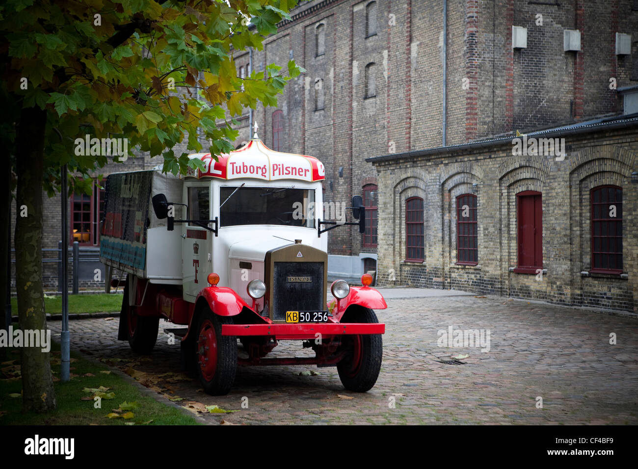 Alter Lkw in der Carlsberg-Fabrik. Valby und Vesterbro Bezirke in Kopenhagen. Kopenhagen, Dänemark, Nordeuropa Stockfoto