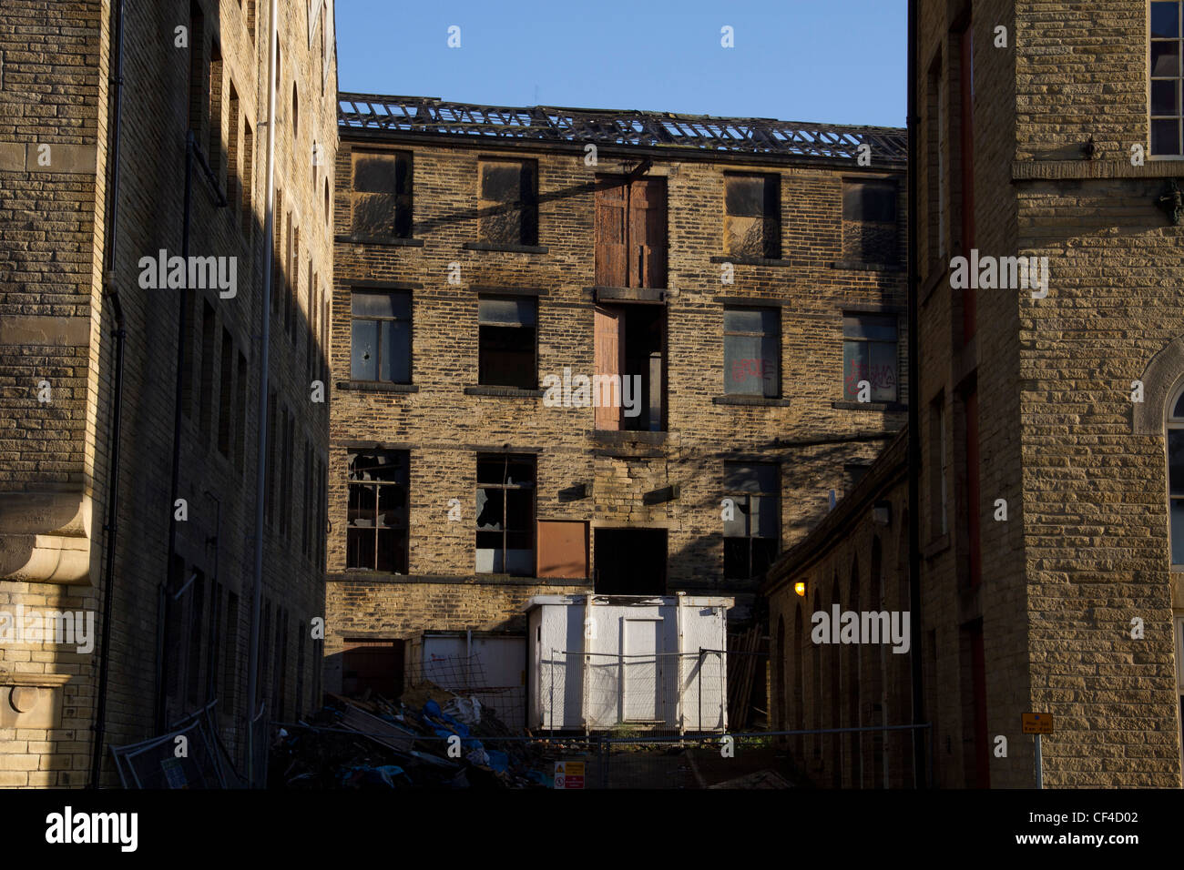 Gebäude der stillgelegten Mühle zwischen Thornton und Sunbridge Road, Bradford City Centre. Stockfoto
