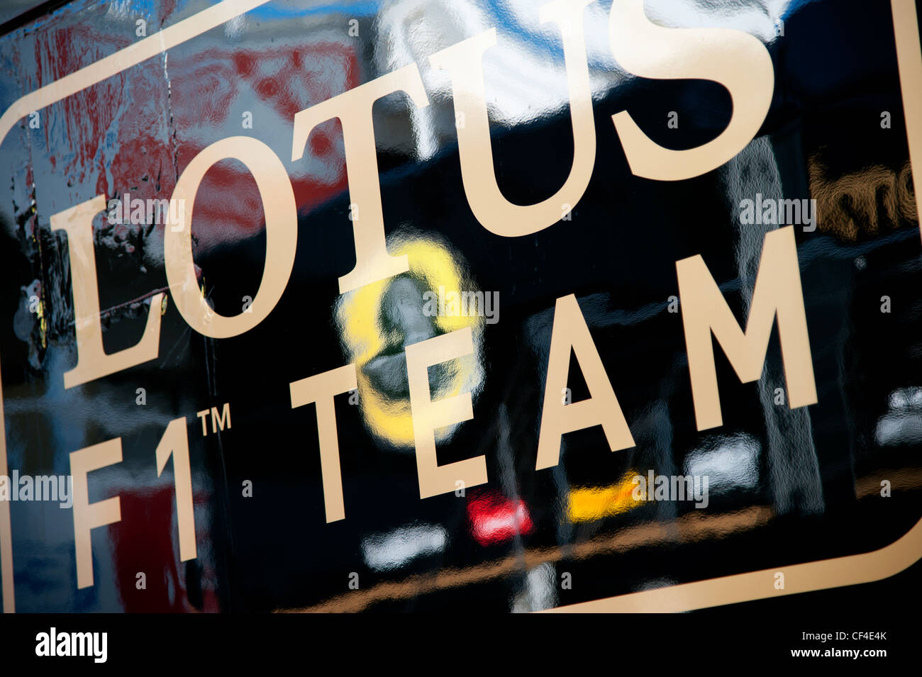 Lotus F1-Team-Logo, Formel1 Tests Sitzungen in der Nähe von Barcelona im Februar 2012. Stockfoto