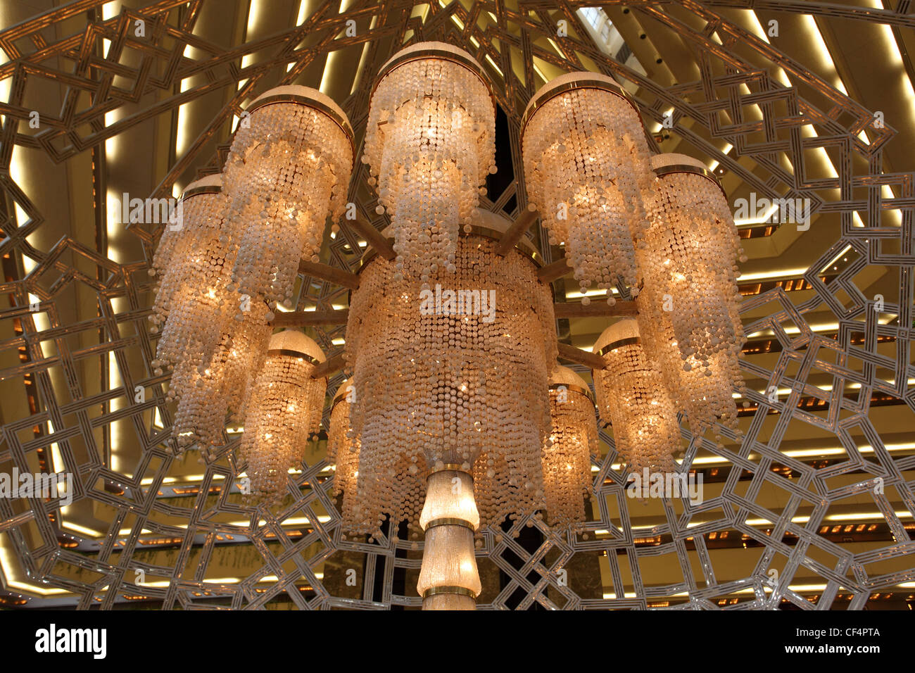 Kronleuchter des Sheraton Hotels in Doha, Katar Stockfoto