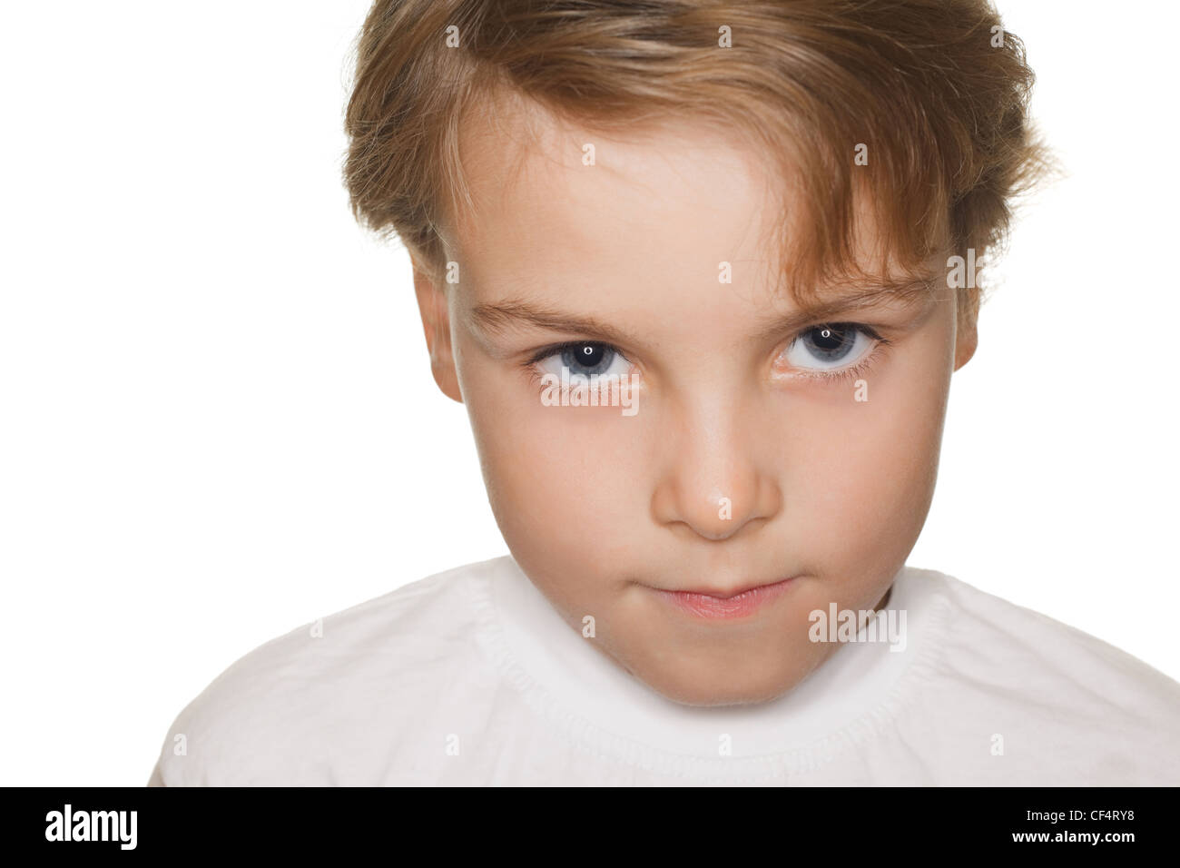 Porträt Kleinkind in einem weißen T-shirt-Fotostudio. Ringblitz Stockfoto