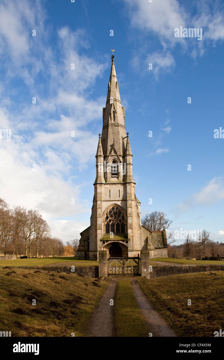 Die Kirche von St. Mary's im Studley Royal im Winter. Die Kirche ist Teil der Studley Royal UNESCO World Heritage Site. Stockfoto