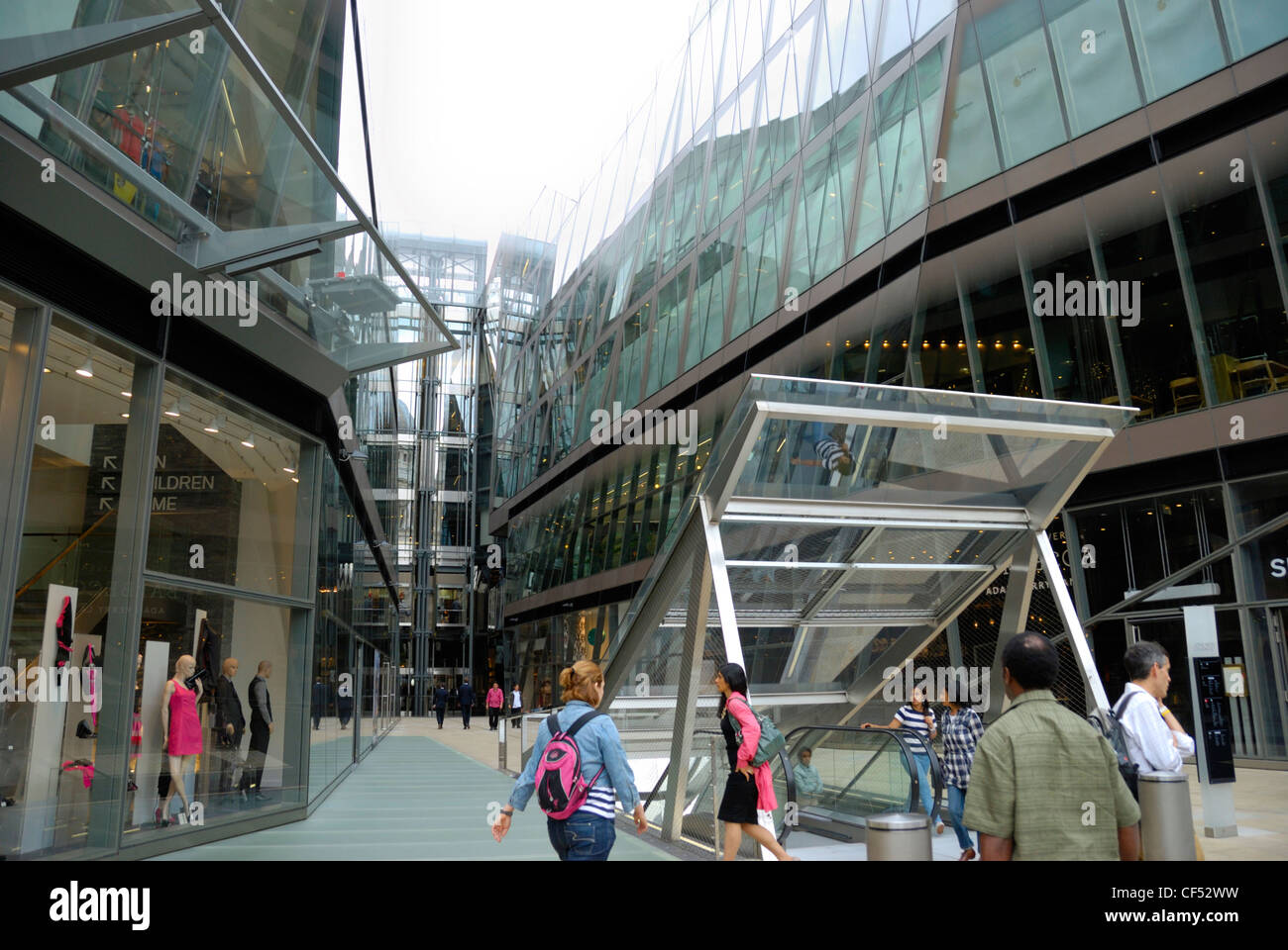Eine neue Änderung, eine Einkaufs- und Entwicklung auf Cheapside. Das Gebäude wurde von Pritzker-Preisträgers Architekt Je entworfen. Stockfoto