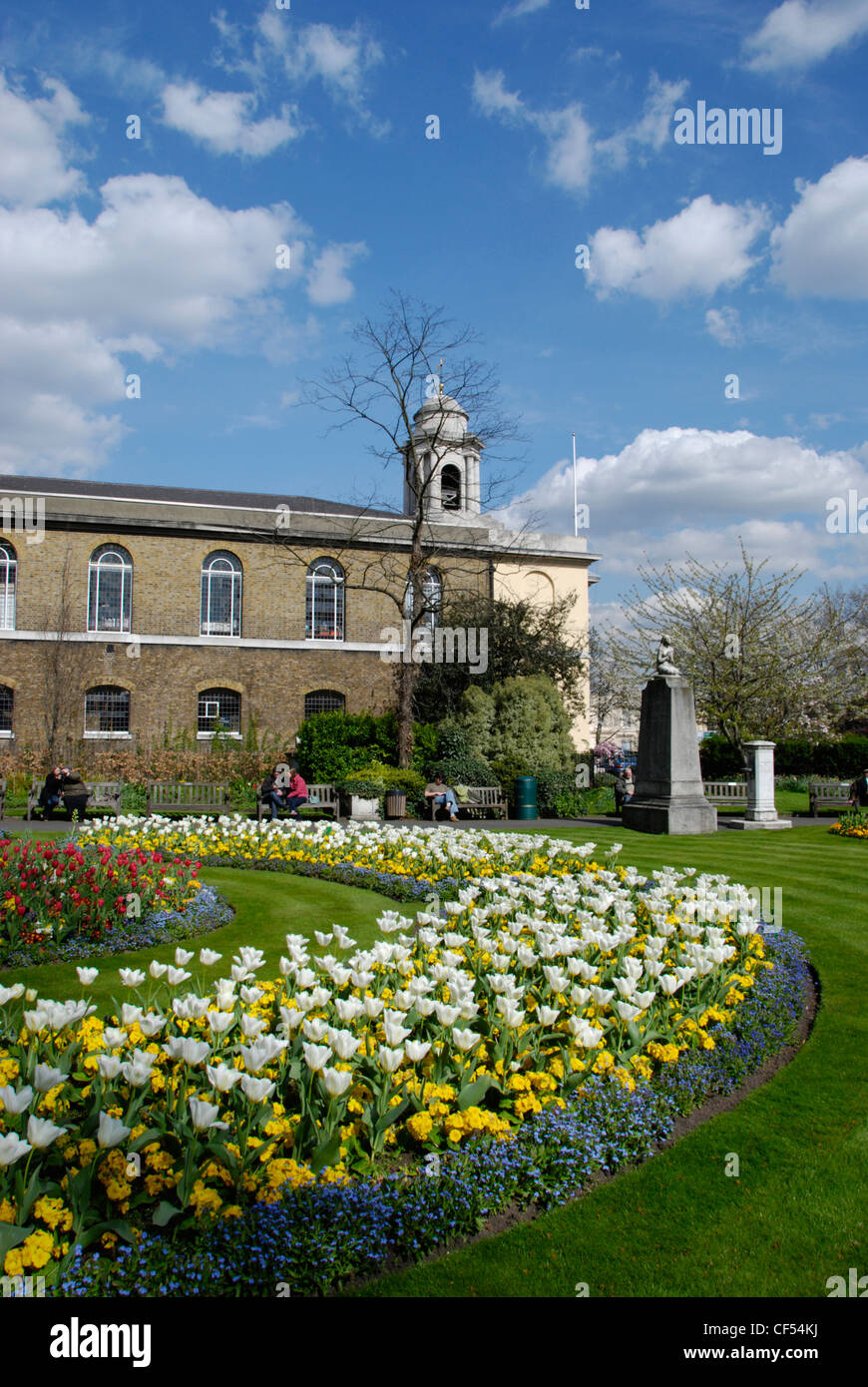Str. Johns Holz Kirche und Garten in London. Stockfoto