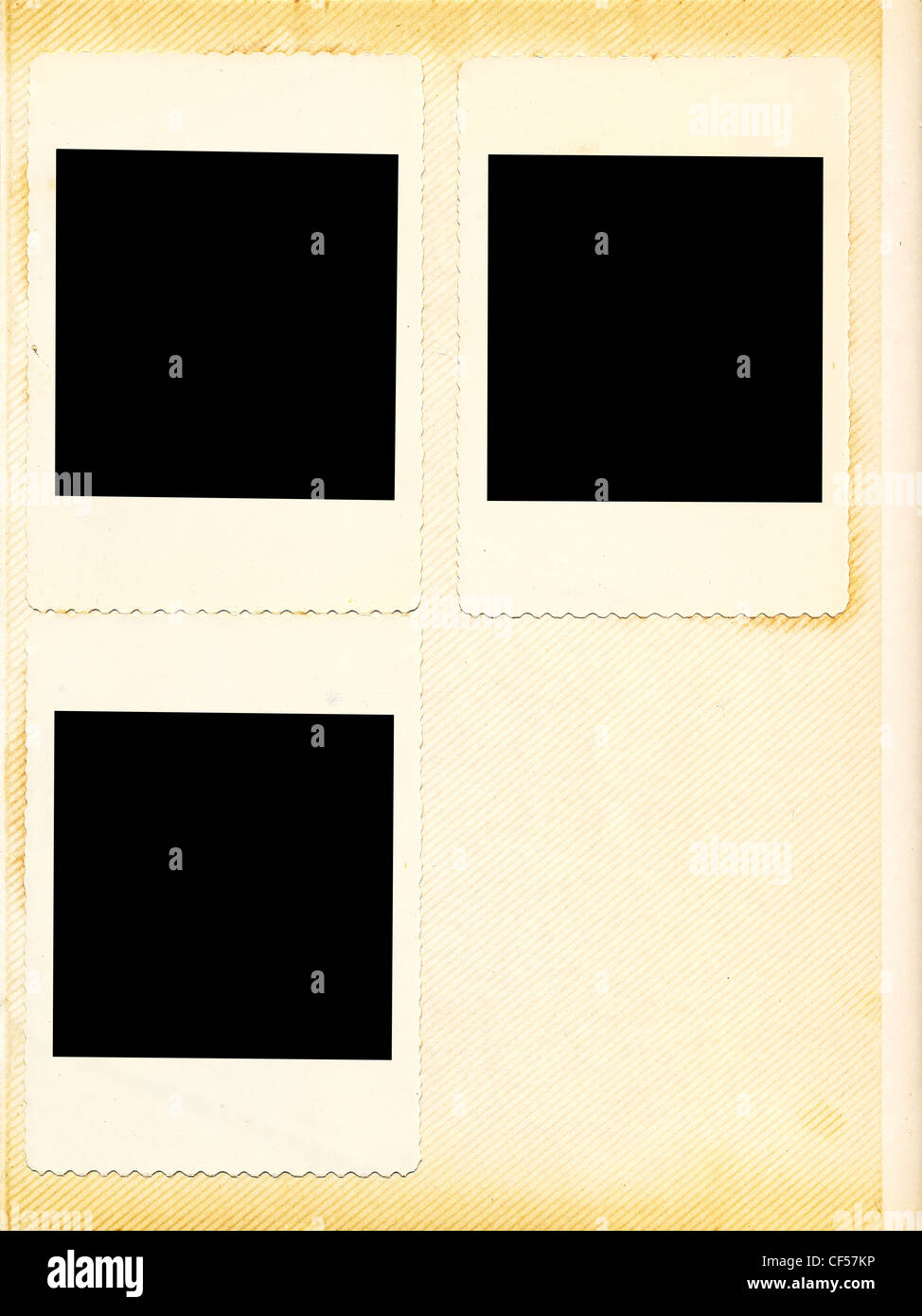 Alte, vergilbte Seite von einem alten Fotoalbum mit drei Bilderrahmen Stockfoto
