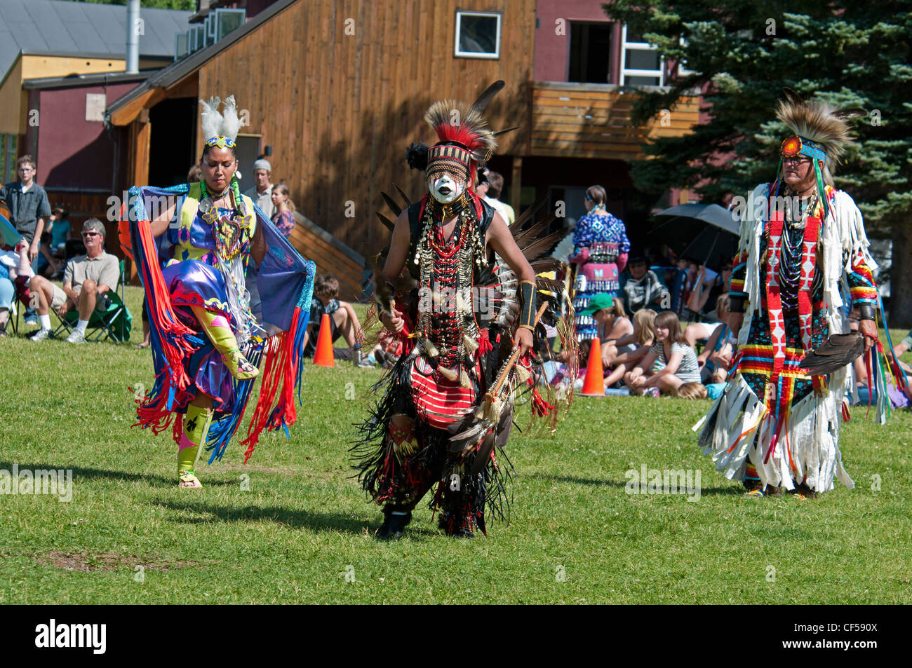 Waterton Lakes Nationalpark Pow Wow auf dem Blackfoot Arts & Heritage Festival Parks Canada centennial Kopf feiern Stockfoto
