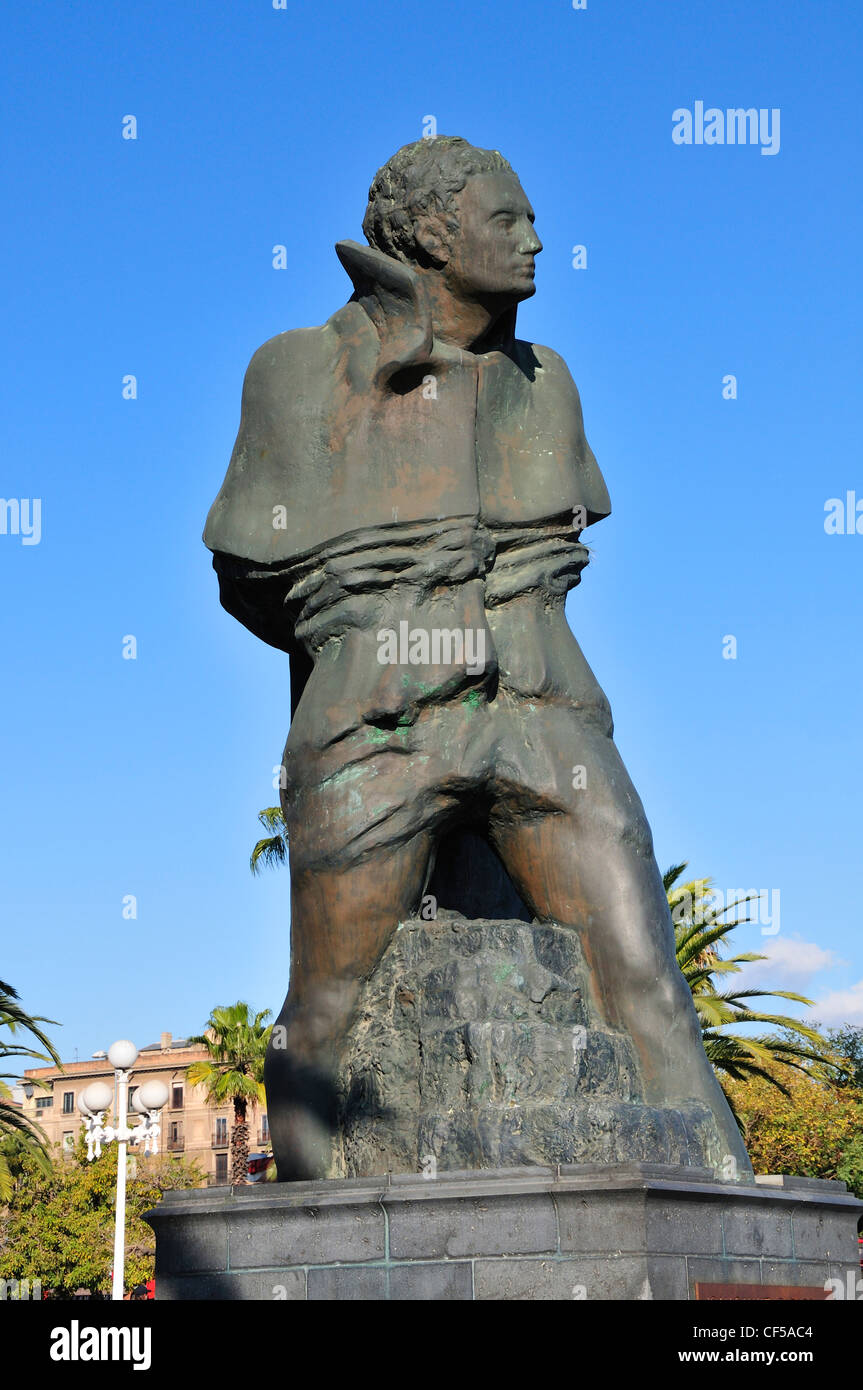 Barcelona, Spanien. Statue von Joan Salvat - Papasseit (katalanischer Dichter: 1894-1924) Stockfoto
