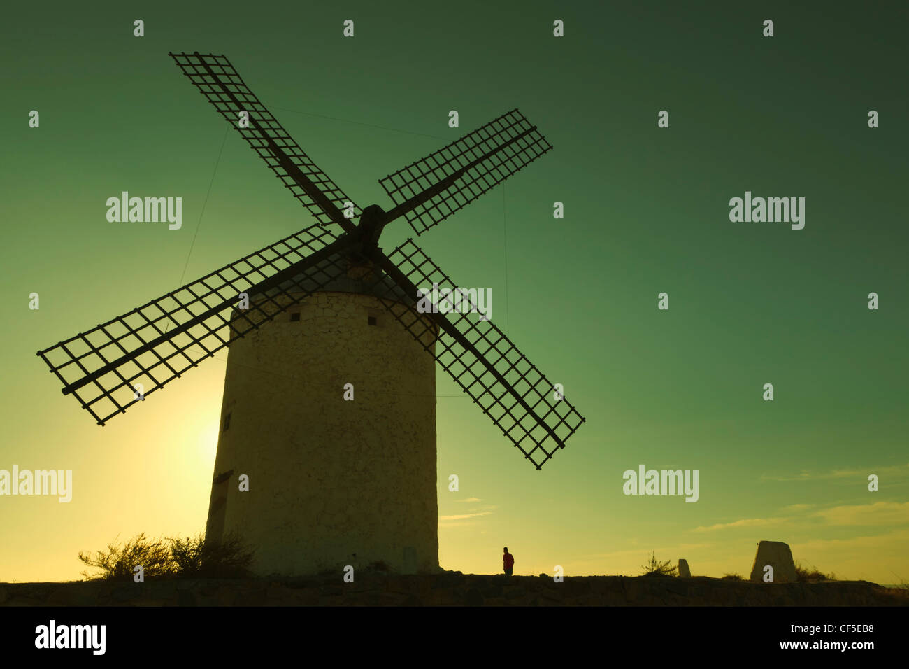 Windmühle, Consuegra, Provinz Toledo, La Mancha, Spanien. Stockfoto