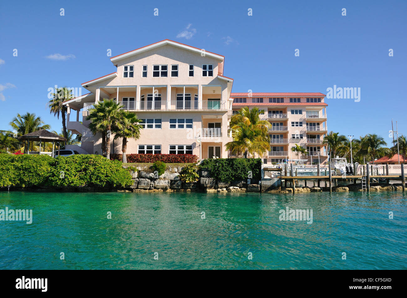 Bell-Kanal Club & Marina Eigentumswohnungen, Lucaya Beach, Bahamas Stockfoto