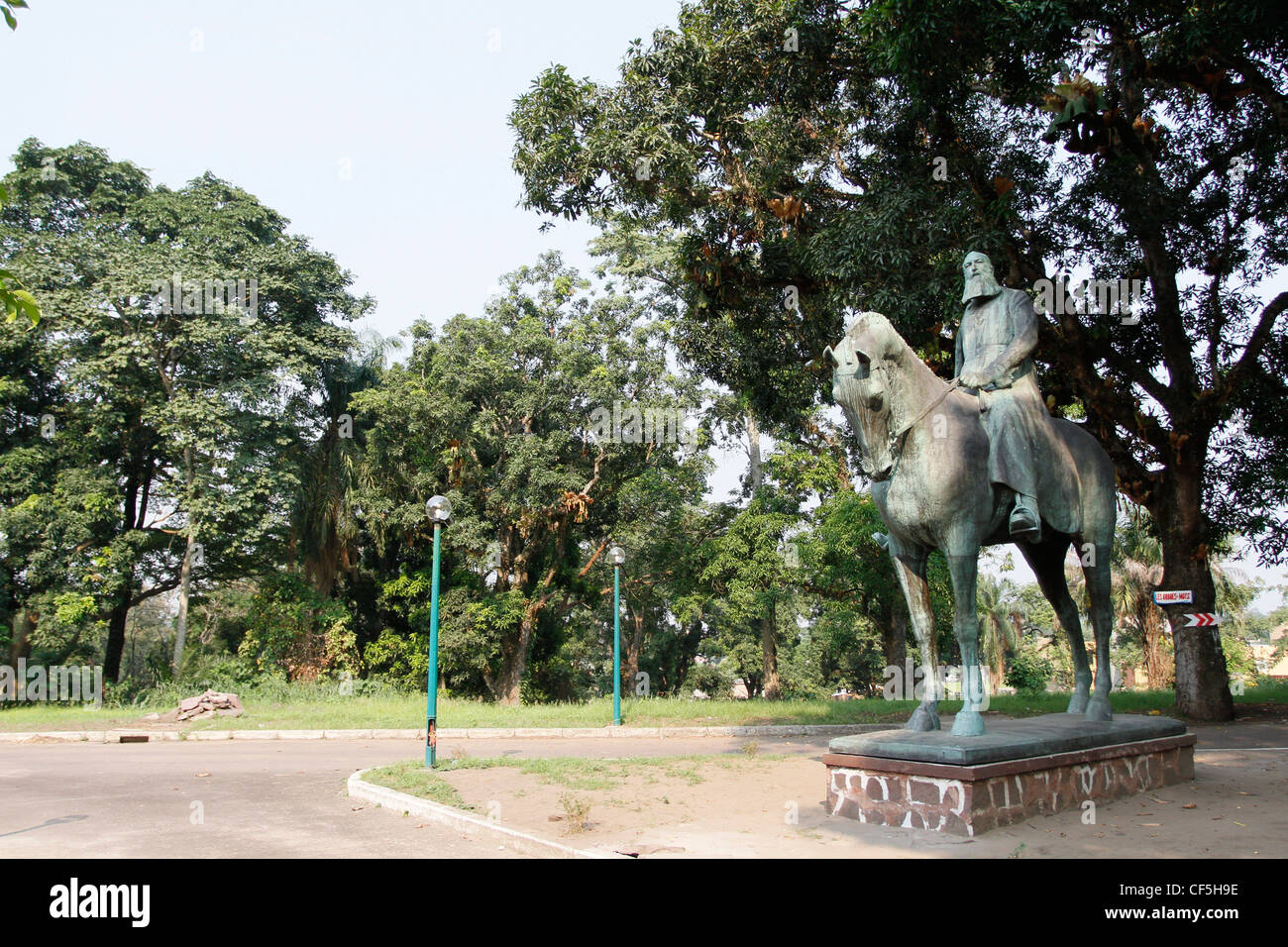 König Leopold ich Statue steht auf dem Gelände des Ethnografischen Museums. Ngaliema, Kinshasa, demokratische Republik Kongo Stockfoto