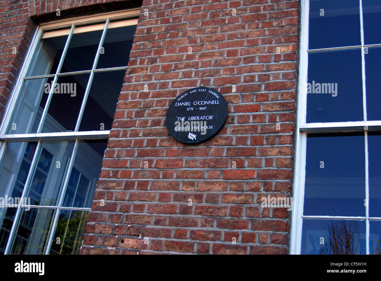 Eine Gedenktafel an Daniel O'Connell auf eine Mauer in Dublin. Stockfoto