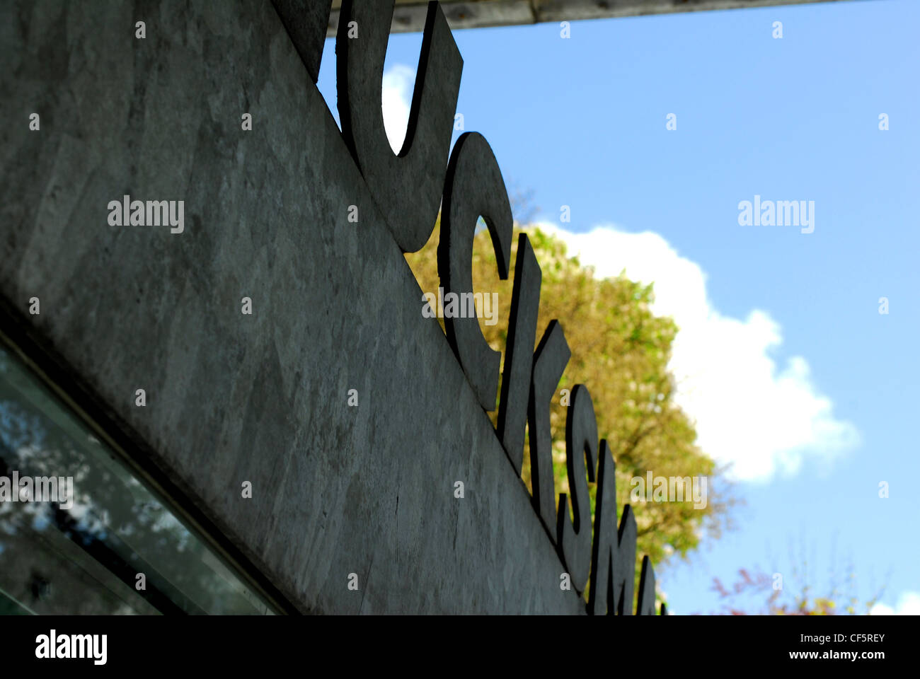 Außenansicht der Lewis Glucksman Gallery in Cork. Stockfoto