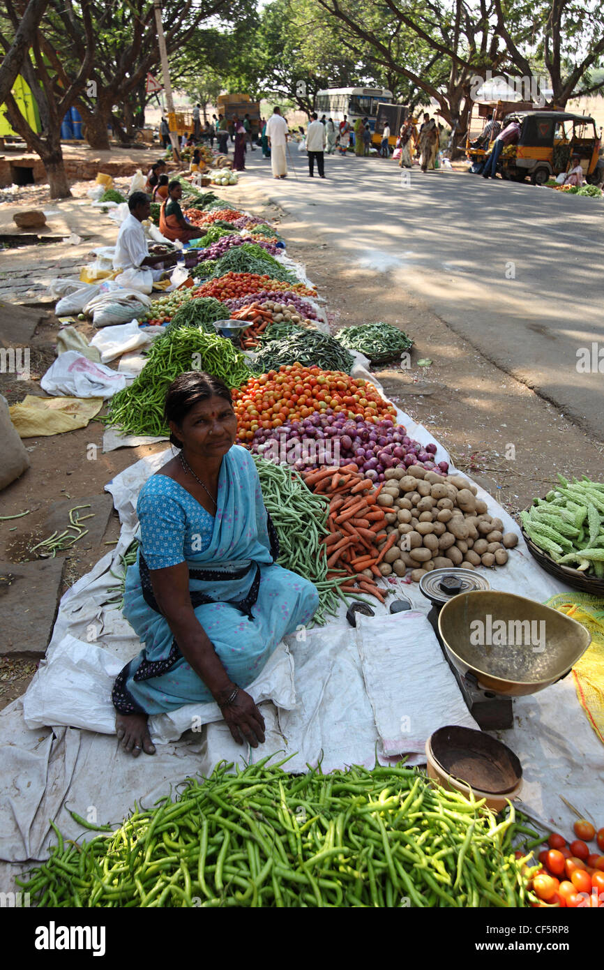 Auf dem Wochenmarkt Andhra Pradesh in Indien Stockfoto