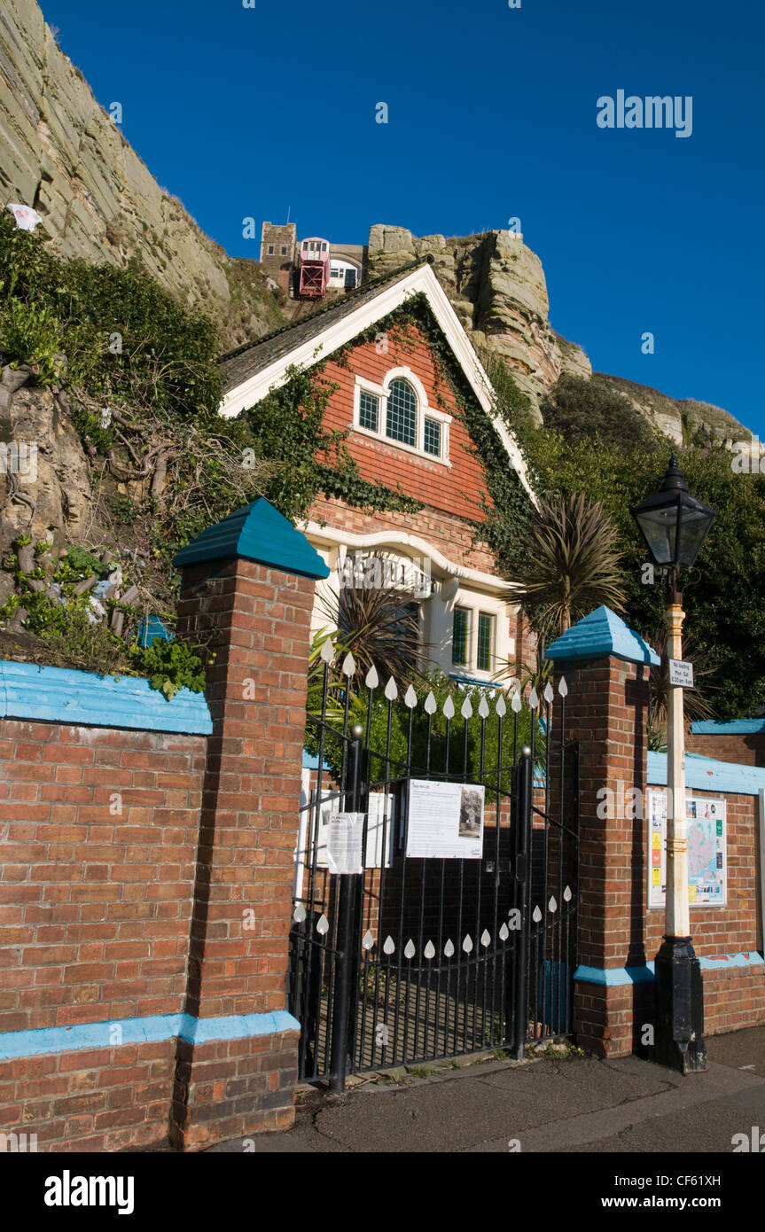 Der Osthügel heben auch bekannt als Cliff Railway in Hastings. Stockfoto