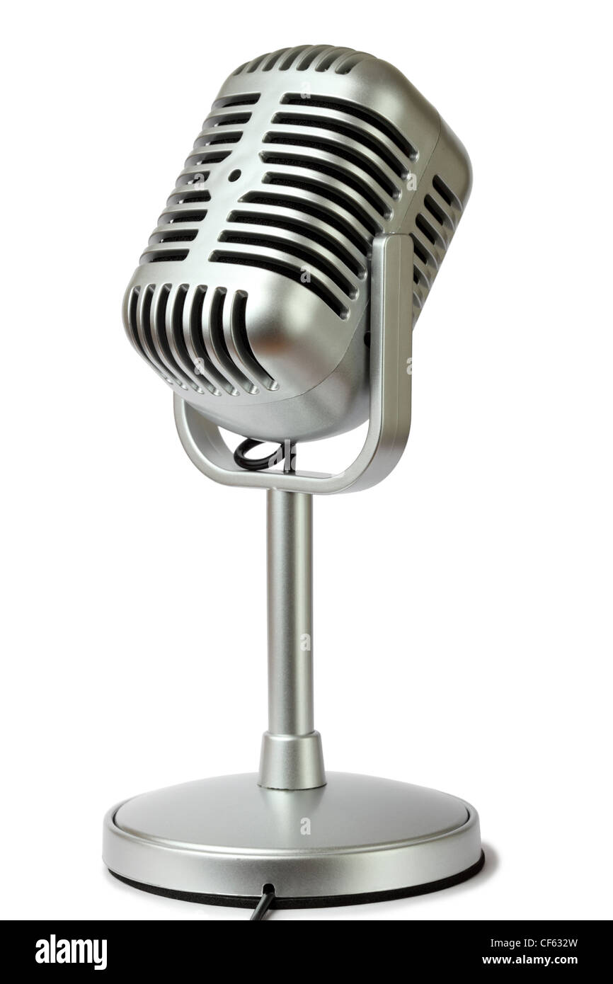Kunststoff-Studio Mikrofon metallische Farbe auf Sockel, Seitenansicht, isoliert auf weiss Stockfoto