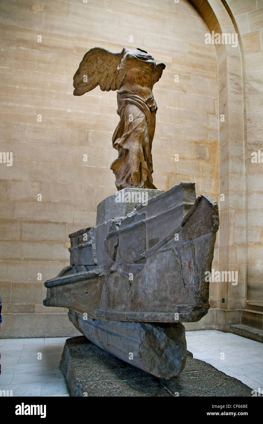 Nike von Samothrake Winged Sieg 190 BC Griechisch Griechenland hellenistischer Zeit 328 cm den Bug eines Schiffes Louvre Stockfoto