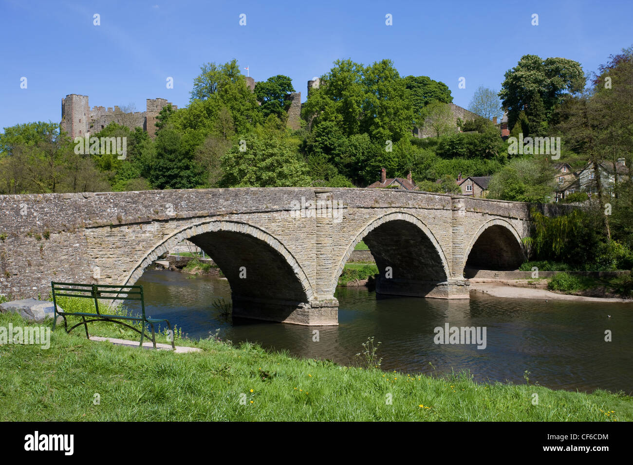 Dinham Brücke über den Fluss tem in der Nähe von Ludlow Castle. Stockfoto