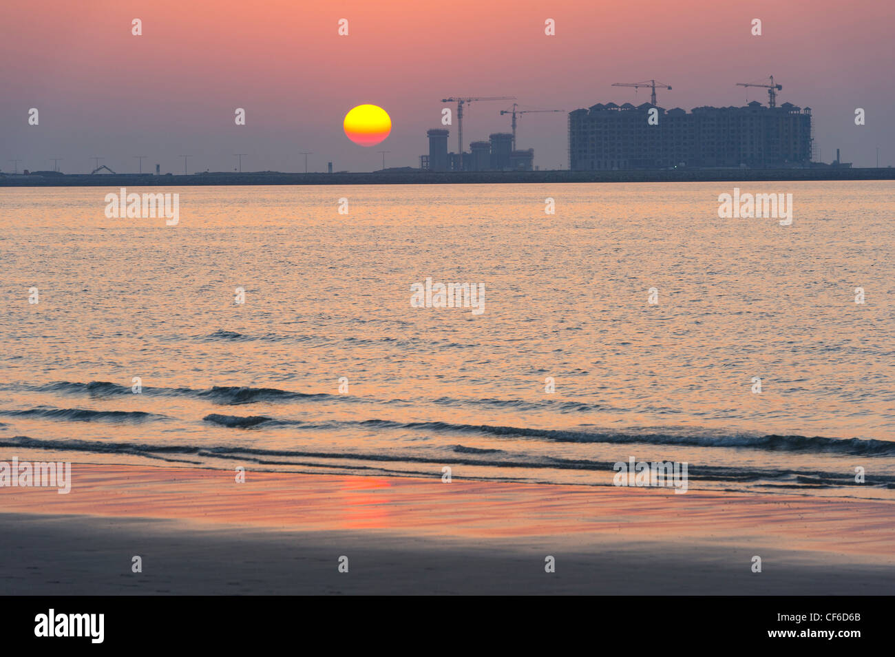 Öffentlicher Strand von Jumeirah in Dubai Stockfoto