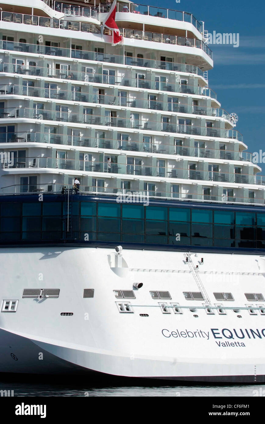 Norwegen Oslo Hafen Celebrity Cruises Kreuzfahrtschiff, die Equinox während Fjord Kreuzfahrt vor Anker Stockfoto