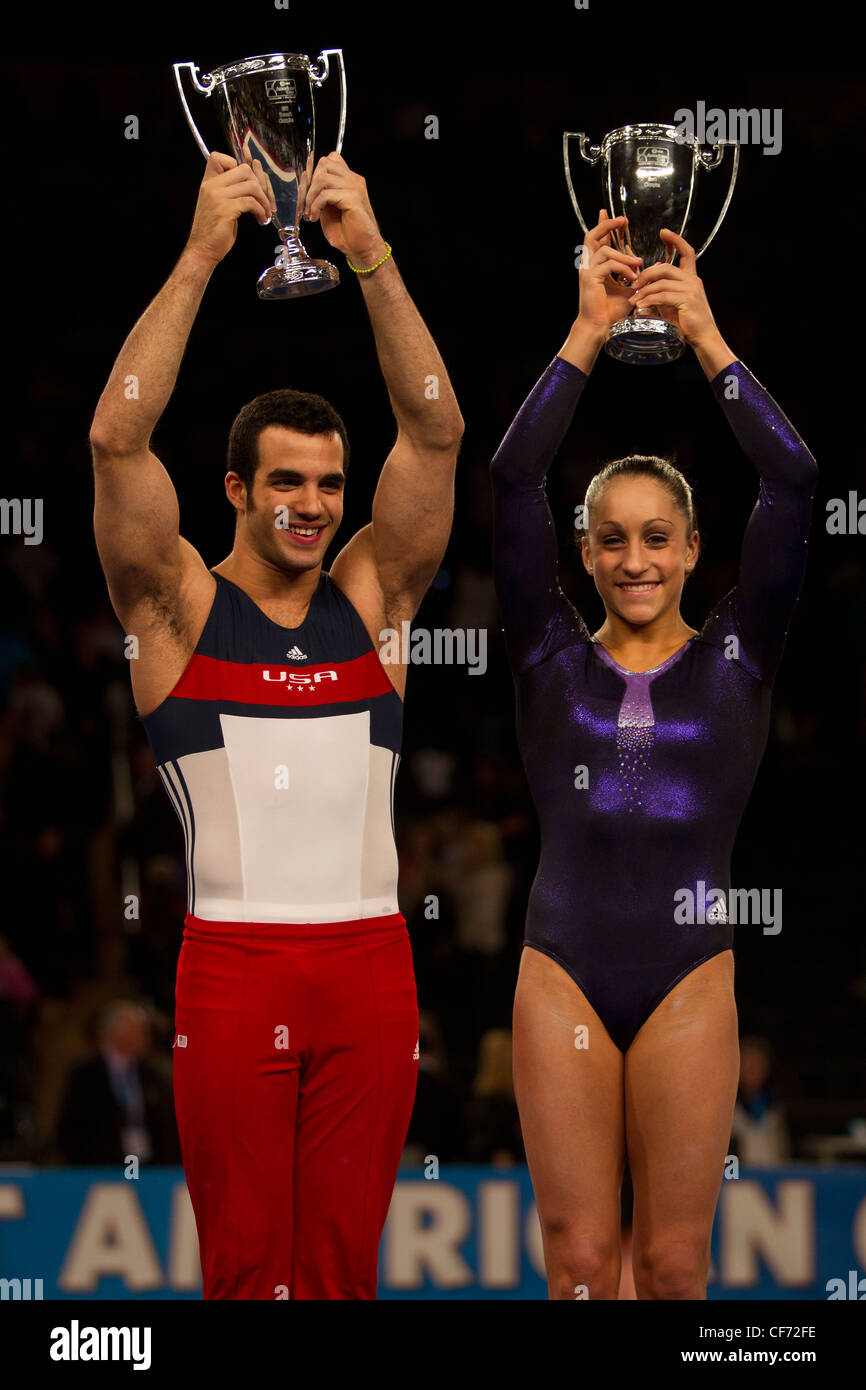 Danell Leyva (links) und Jordyn Wieber Gewinner der 2012 American Cup Gymnastik Stockfoto