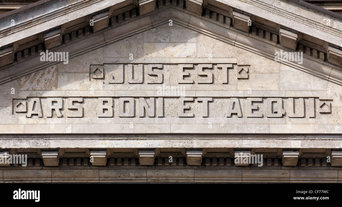 Ius Est Ars Boni Et Aequi