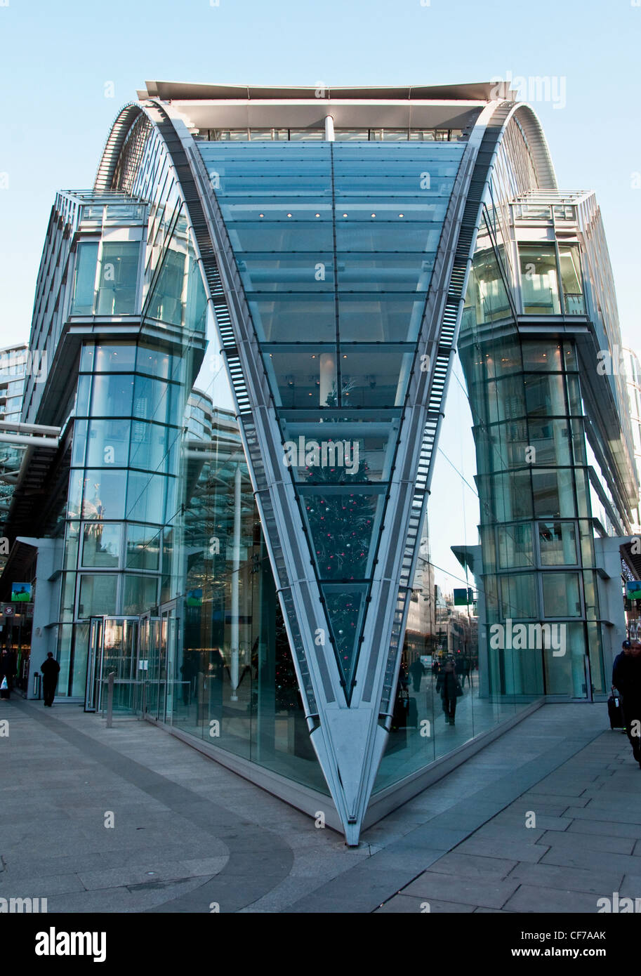 Shopping-Mall, Kardinal Ort Victoria Street London Stockfoto