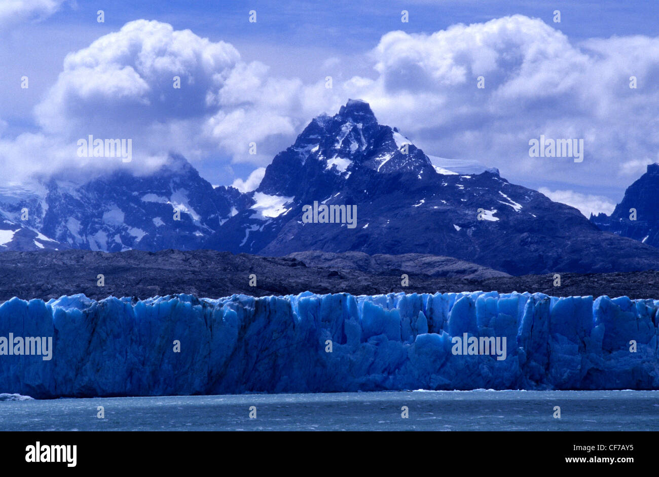 Gletscher am Lago Argentino, Parque Nacional Los Glaciares, Patagonien, Argentinien. Stockfoto