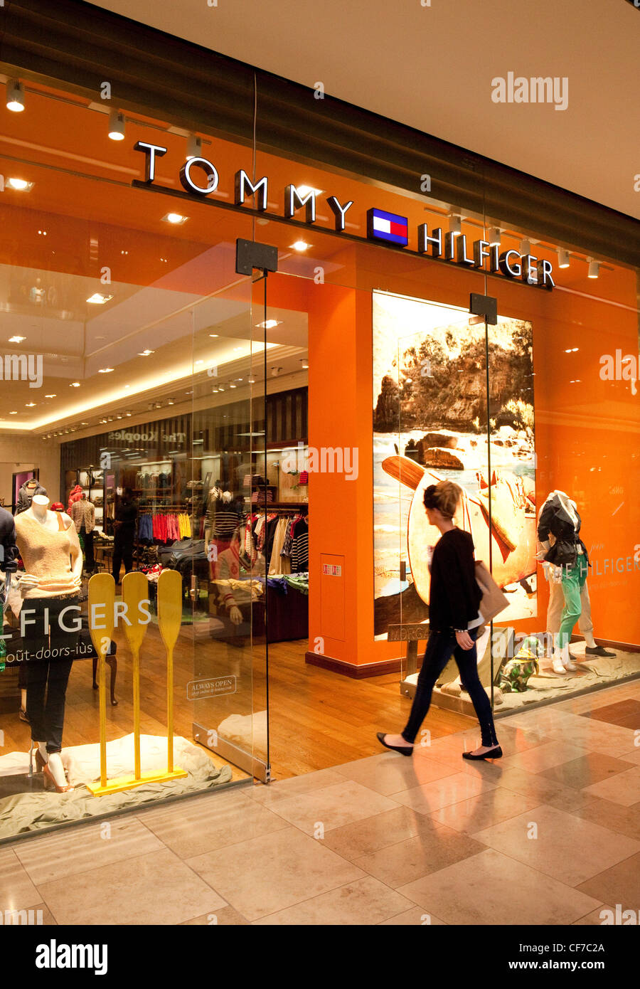 Tommy Hilfiger store, Westfield Einkaufszentrum Stratford London UK Stockfoto