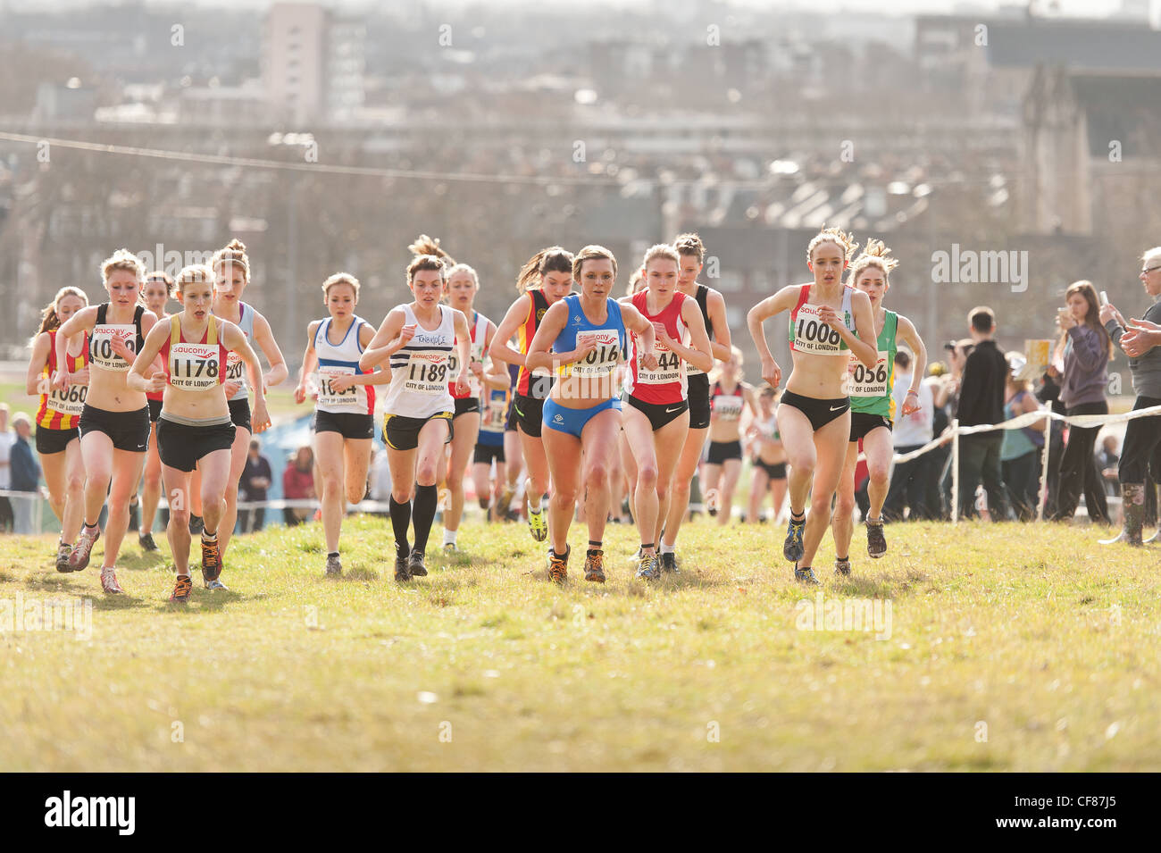 JUNIOR Frauen National Cross Country Championships Parlamentshügel Samstag, 25. Februar 2012 London Stockfoto