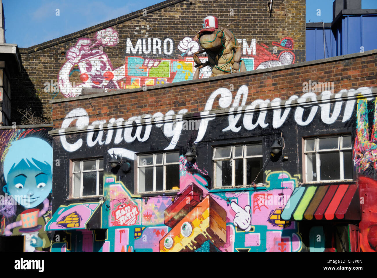 Wandmalereien an Gebäuden, Great Eastern Street, London, England Stockfoto