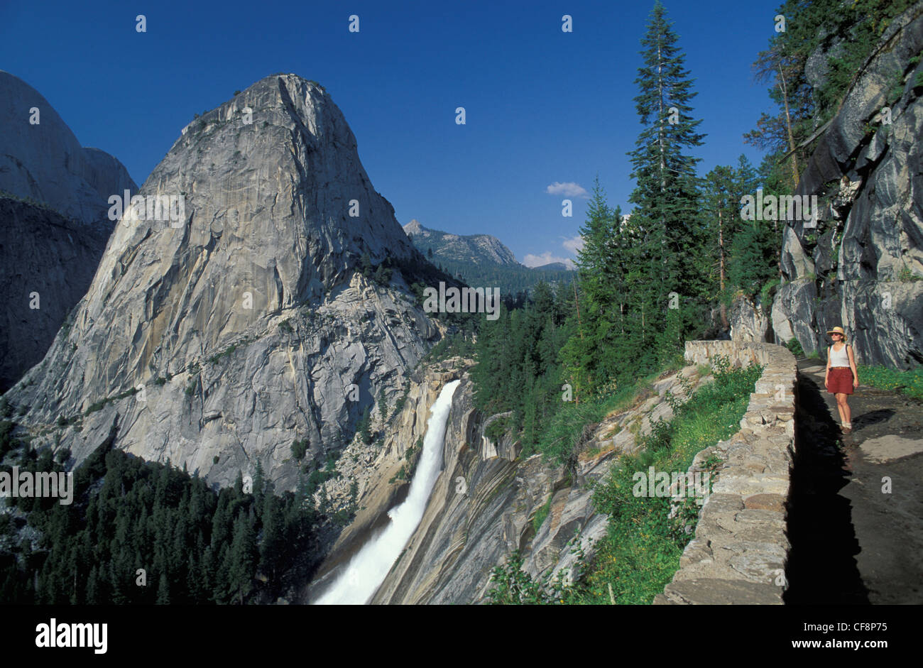 Wanderer, Nevada Fall, Yosemite, N.P, California, USA, USA, Amerika, Mädchen, Wandern, Wasserfall, Yosemite National Park, S Stockfoto