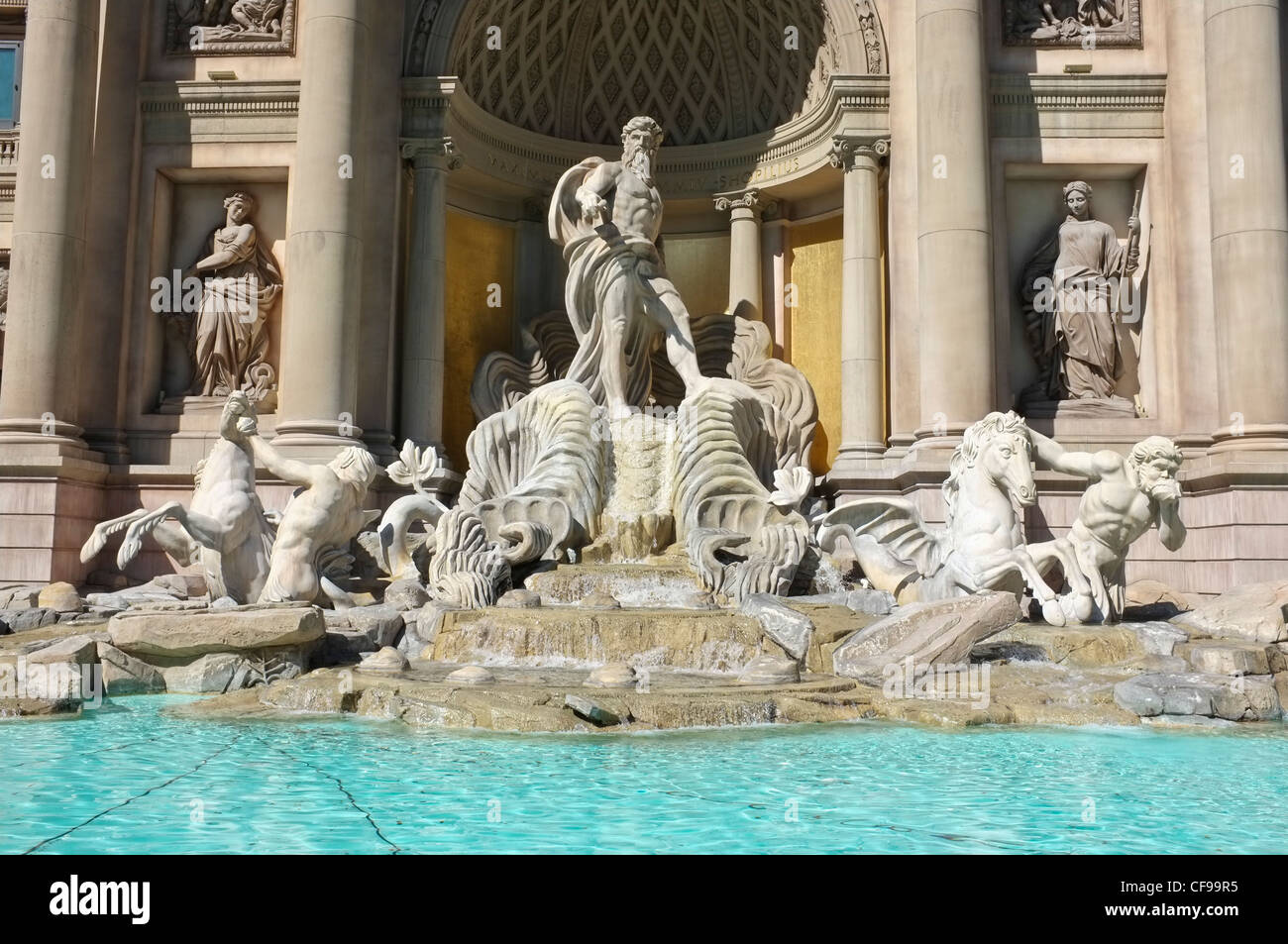 Nachbildung der Trevi-Brunnen durch die Forum Shops Luxus Shopping Mall im  Caesars Palace, Las Vegas Stockfotografie - Alamy