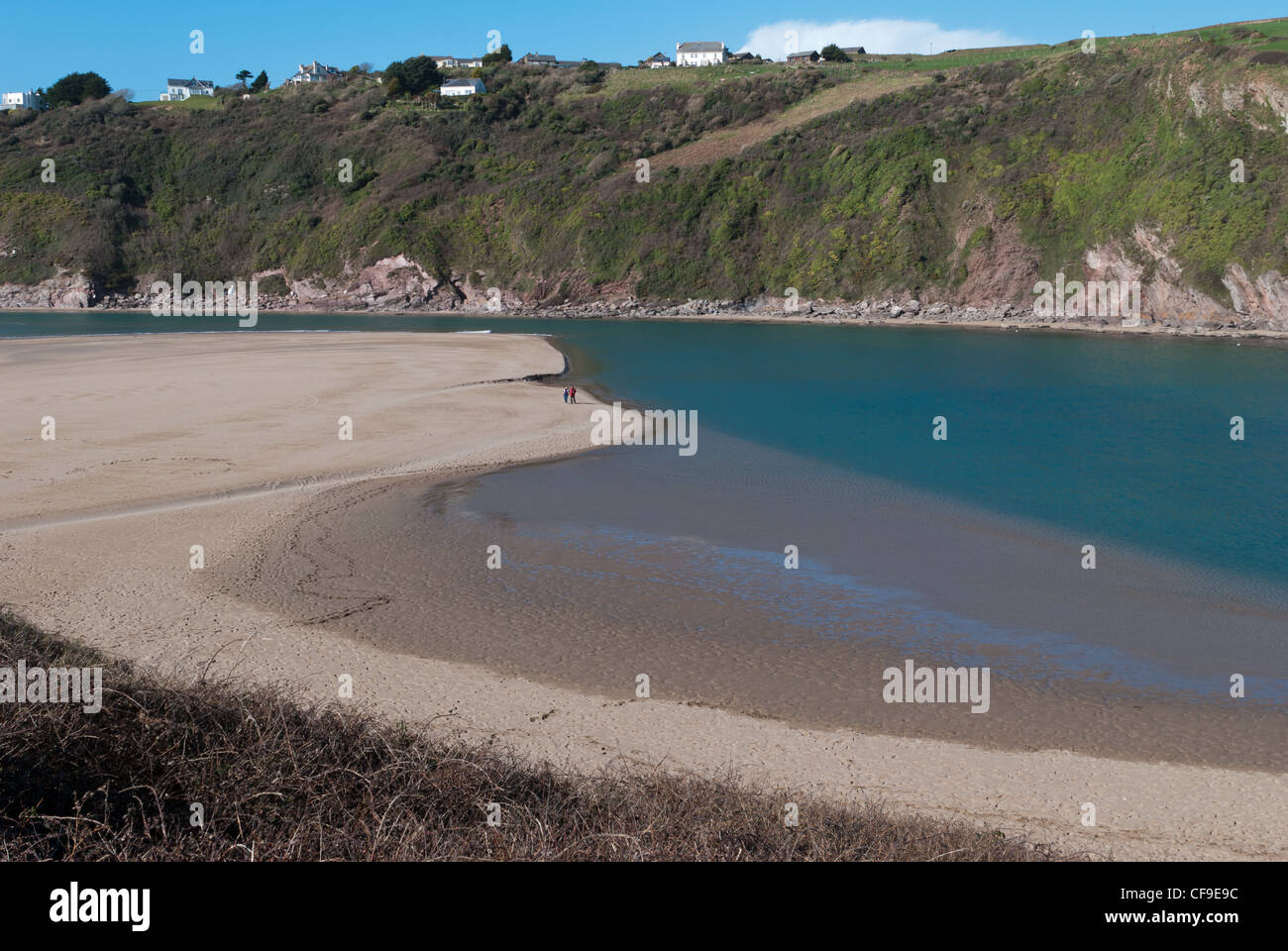 Sonnentag am Bantham Strand an der Mündung von der Mündung des Flusses Avon in South Hams in Devon Stockfoto