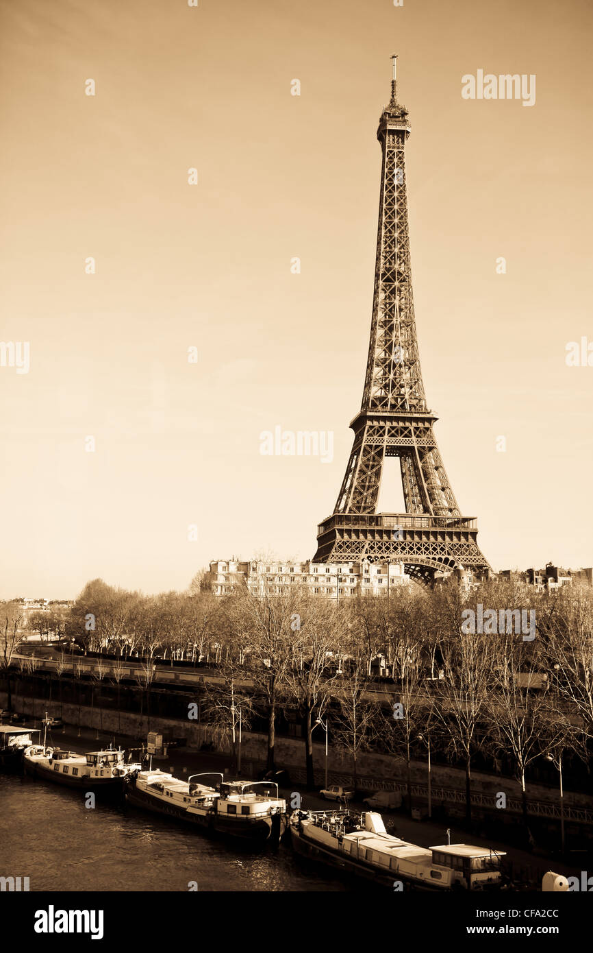 Skyline von Paris noir Stockfoto