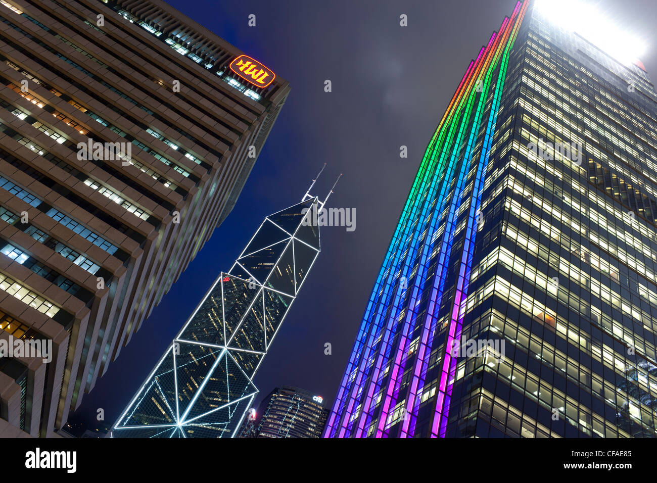 Hong Kong Skyline bei Dämmerung, zentralen Geschäfts- und Bankenviertel, Bank of China Gebäude, Hong Kong Island, China Stockfoto