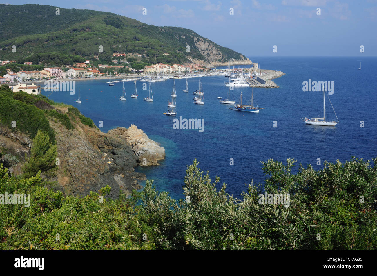 Italien, Elba, Elba Insel, Toscana, Marciana Marina, Hafen, Hafen, Bucht, Meer Stockfoto