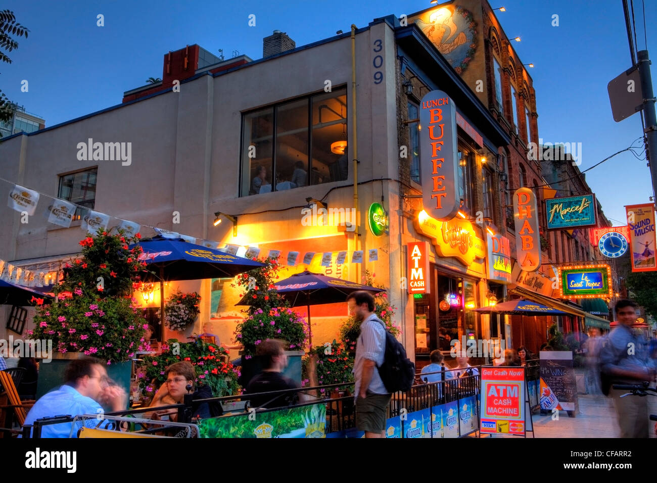 Cafés und Restaurants, King Street West, Toronto, Ontario, Kanada Stockfoto