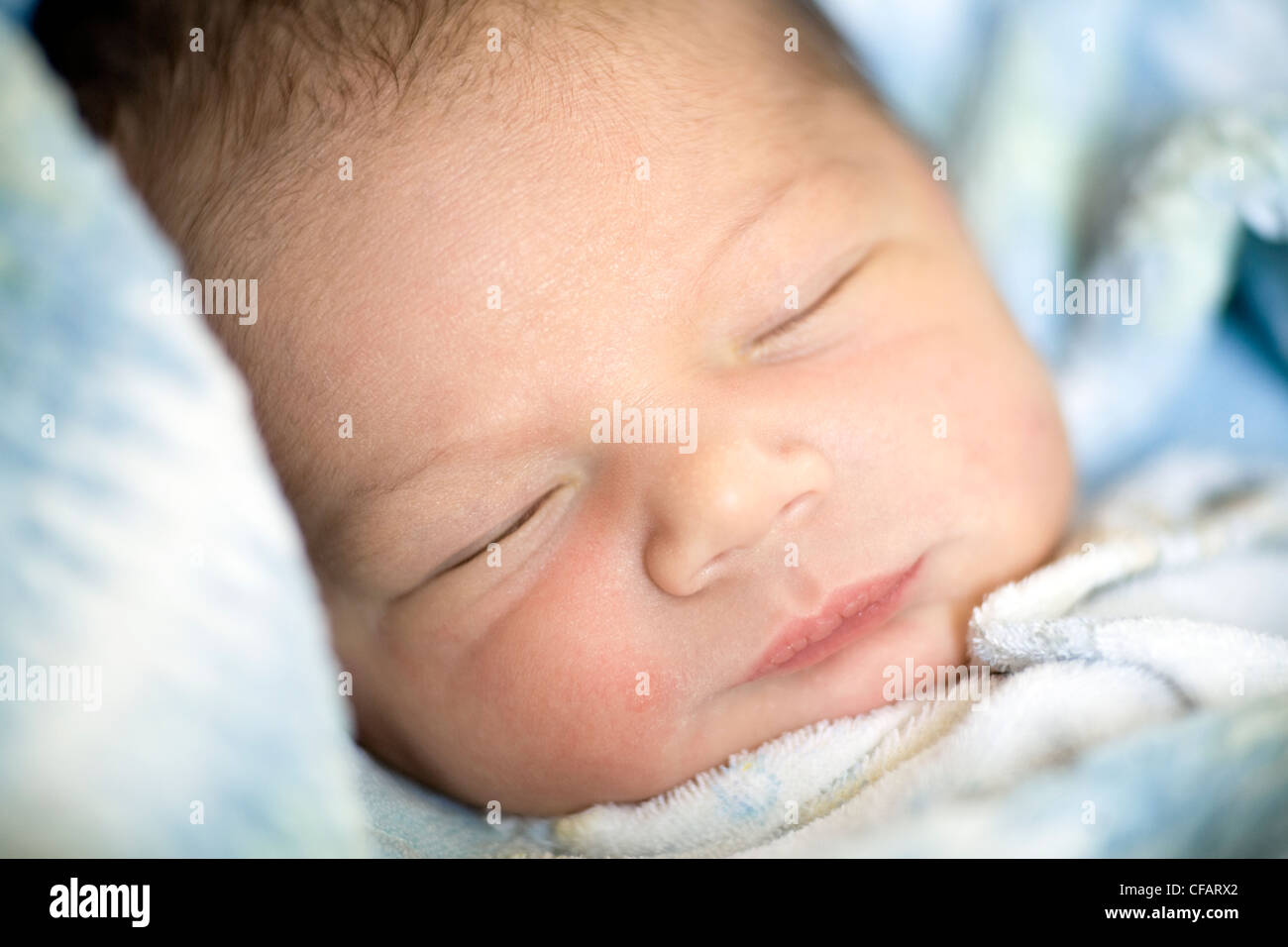 Nahaufnahme von 3 Tage altes Babyjungen schlafen, Montreal, Quebec, Kanada Stockfoto