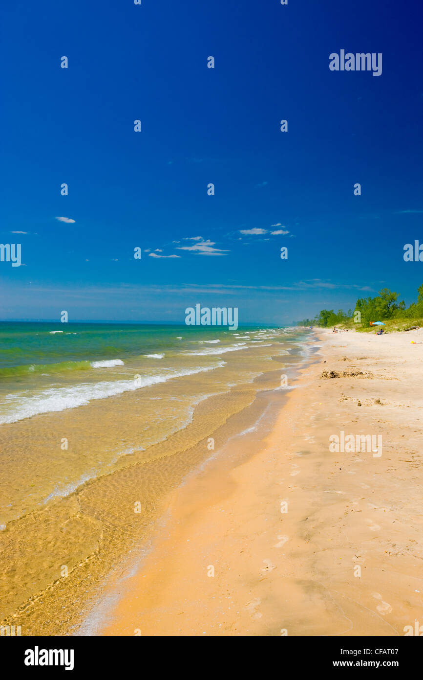 Sandigen Strand des Lake Ontario in Sandbanks Provincial Park, Prince
