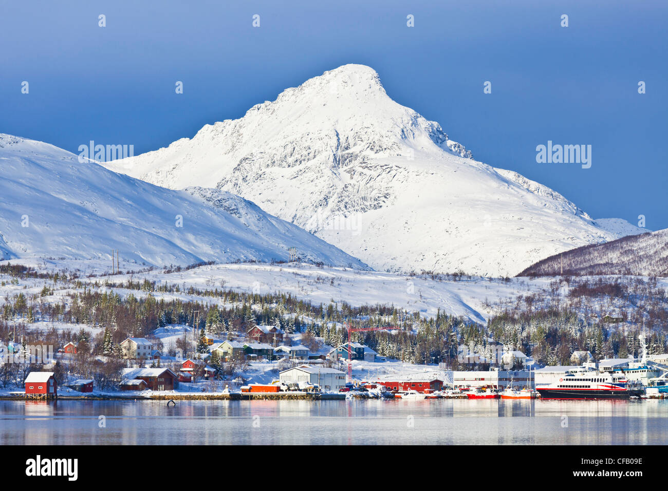 Boote in Eidkjosen Hafen in der Nähe von Tromsø Troms-Norwegen-Europa Stockfoto